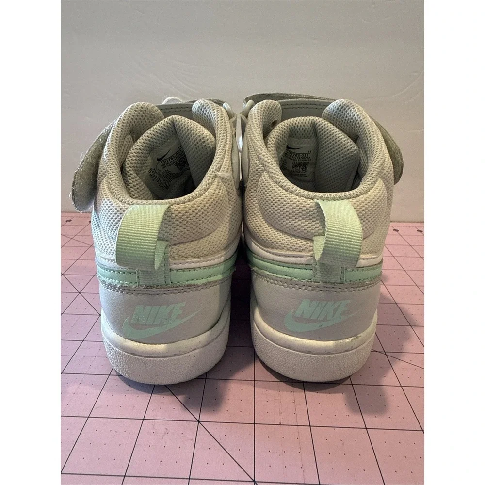 Nike Court Borough Mid 2 Shoes Youth‎ Size 3.5Y Green CD7782-011 Sneakers